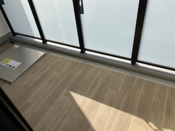 ブランシエスタ南吹田パークサイド4階1LDK ベランダの画像