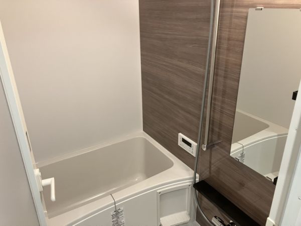 ブランシエスタ南吹田パークサイド6階1LDK お風呂の画像