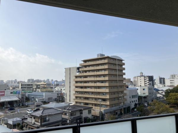 ブランシエスタ南吹田パークサイド6階1LDK 景観の画像