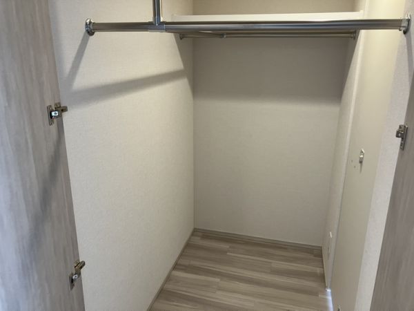 ブランシエスタ南吹田パークサイド8階1LDK 収納の画像