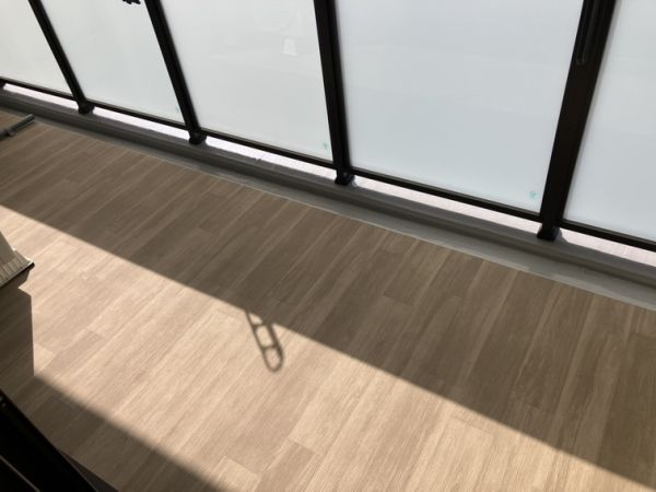 ブランシエスタ南吹田パークサイド8階1LDK ベランダの画像