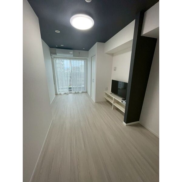 エヌエムキャトフヴァン5階1R リビングの画像
