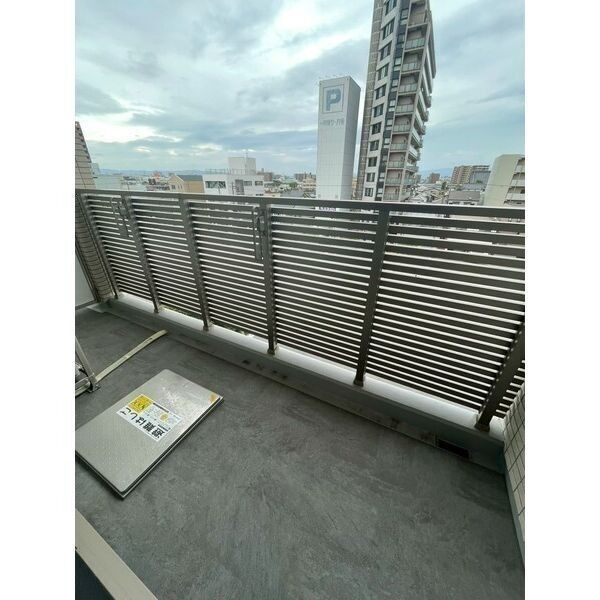 エヌエムキャトフヴァン5階1R ベランダの画像