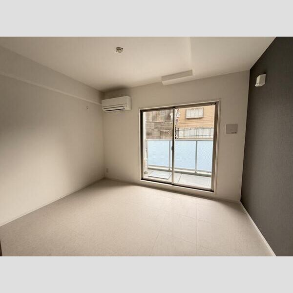 パークヒルズ天保山Moe04階1K リビングの画像