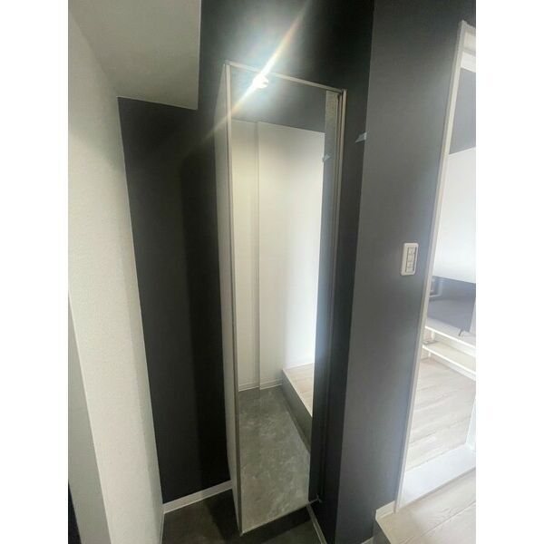 エヌエムキャトフヴァン5階1R 玄関の画像