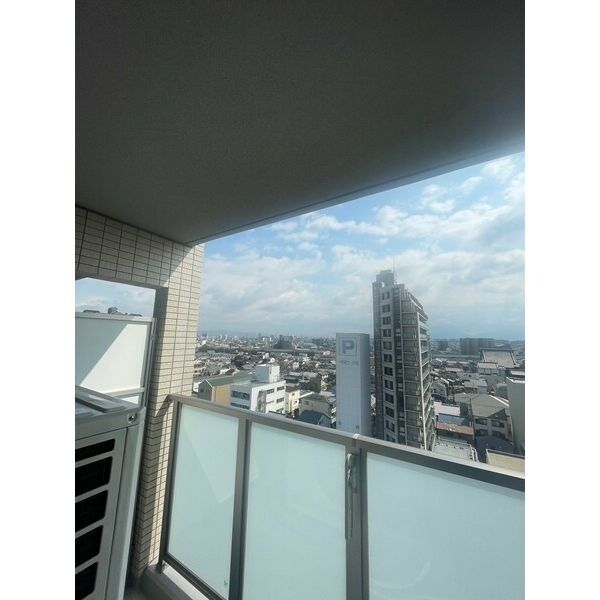 エヌエムキャトフヴァン1階1R ベランダの画像