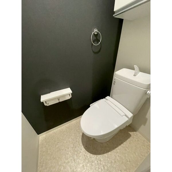 エヌエムキャトフヴァン1階1R トイレの画像