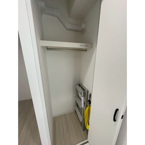 エヌエムキャトフヴァン1階1R 収納の画像