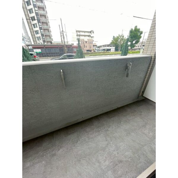 エヌエムキャトフヴァン1階1R ベランダの画像