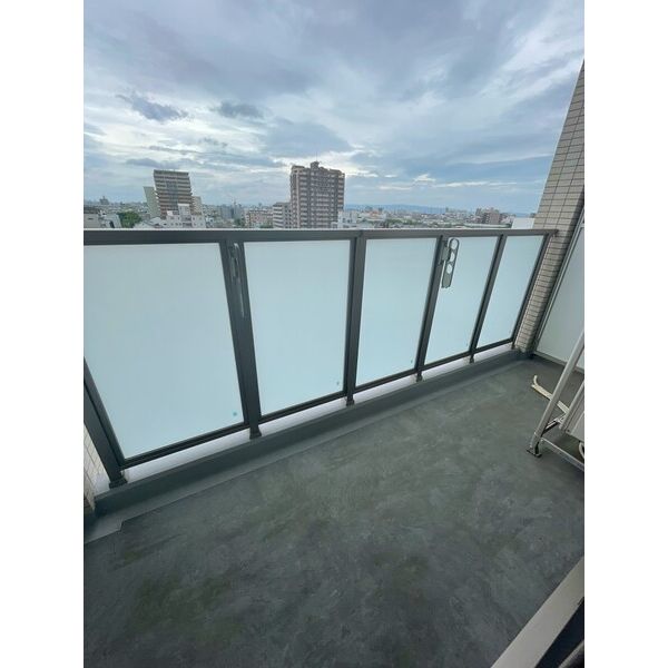 エヌエムキャトフヴァン7階1R ベランダの画像