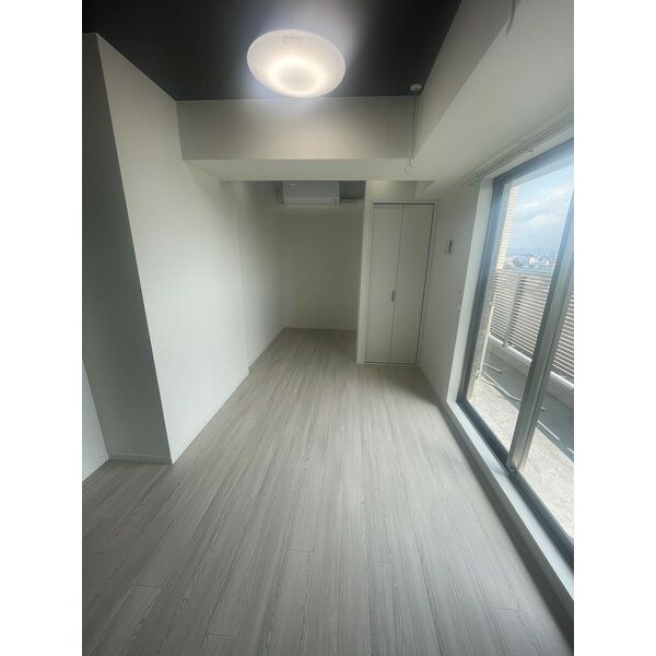 エヌエムキャトフヴァン10階1R 部屋①の画像