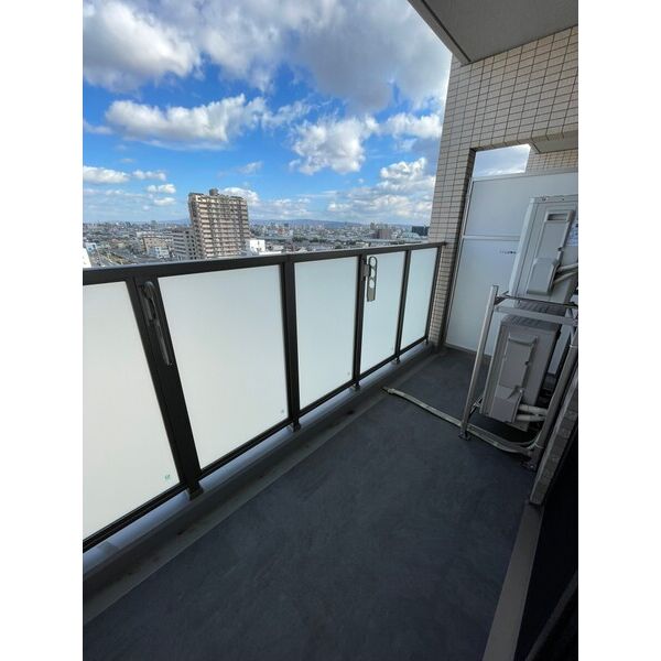 エヌエムキャトフヴァン9階1R ベランダの画像