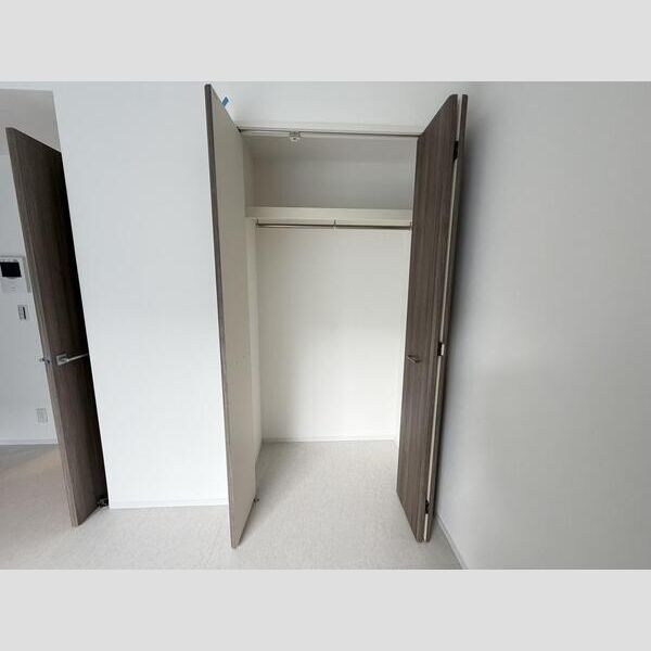 パークヒルズ天保山Moe05階1K 収納の画像