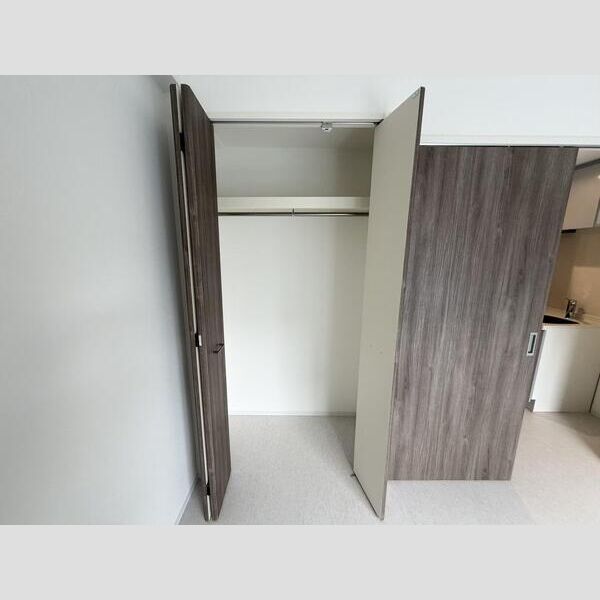 パークヒルズ天保山Moe07階1K 収納の画像