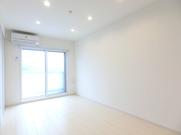 リブリ・ゼフィランサス1階1K リビングの画像