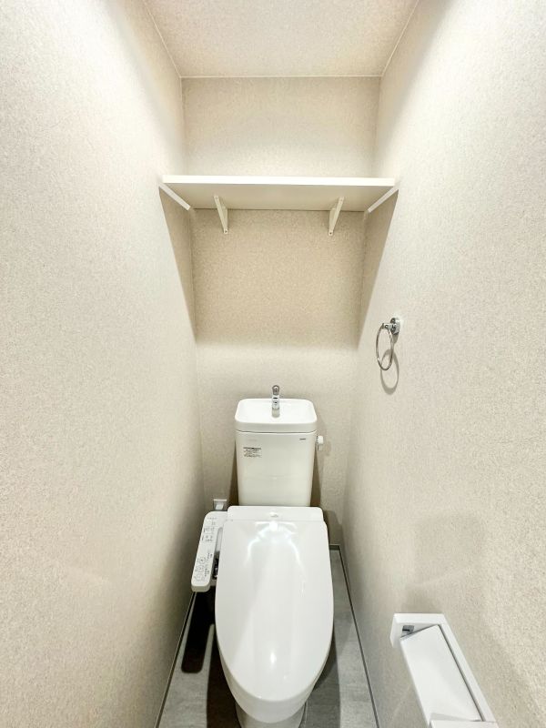 Varme黄金3階1K トイレの画像