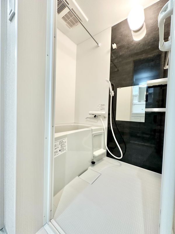 Varme黄金3階1K お風呂の画像