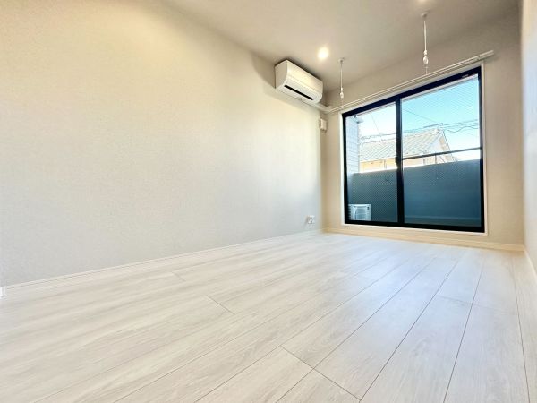 Varme黄金1階1K 部屋①の画像