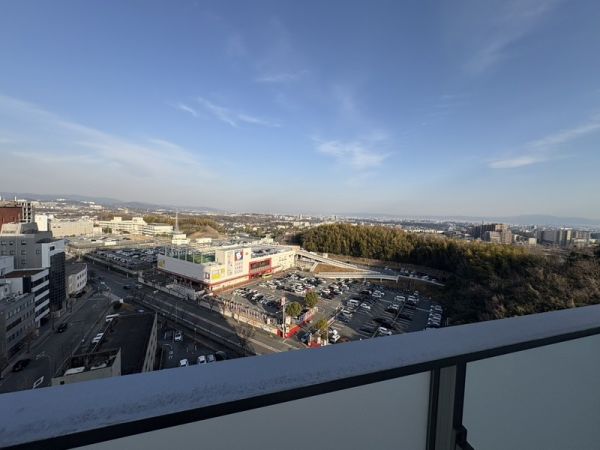 Brillia Tower箕面船場TOP OF THE HILL13階3LDK 景観の画像