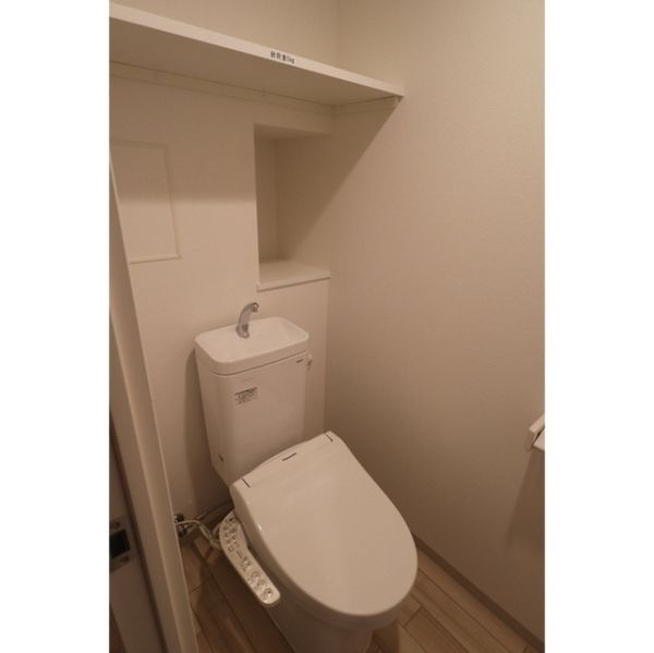 パークナードフィット津雲台2階3LDK トイレの画像