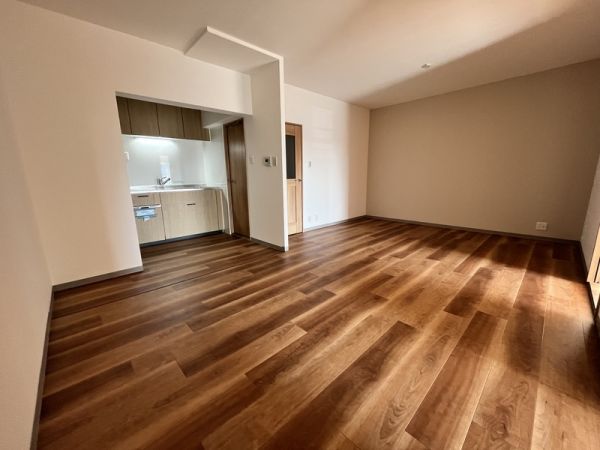 豊中緑丘パークマンション2階3LDK リビングの画像