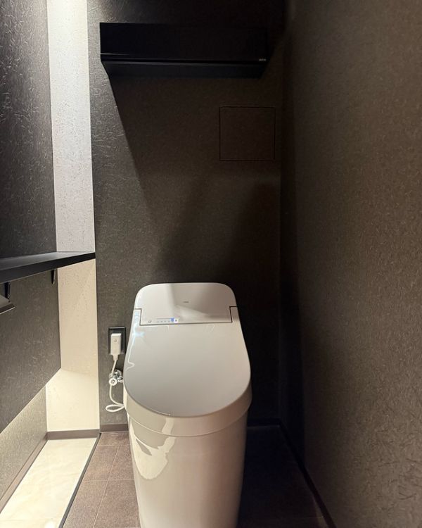 プレミアム長瀬2階2LDK トイレの画像