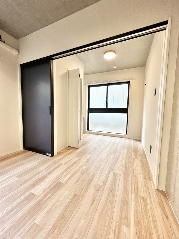 Amirl Premier Imaike3階1LDK リビングの画像