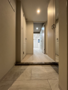 ハピネスガーデン新大阪3階1LDK 玄関の画像