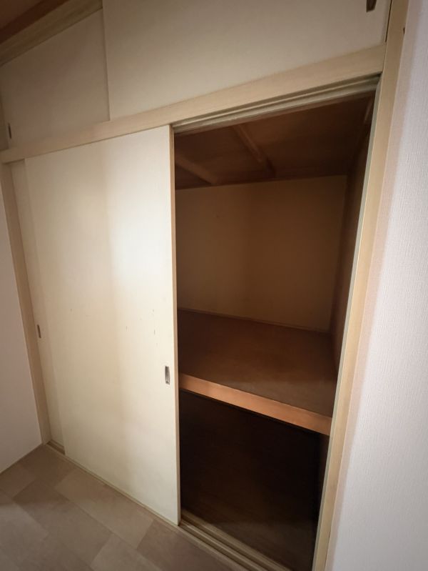 グレイスハイツ1階 収納の画像