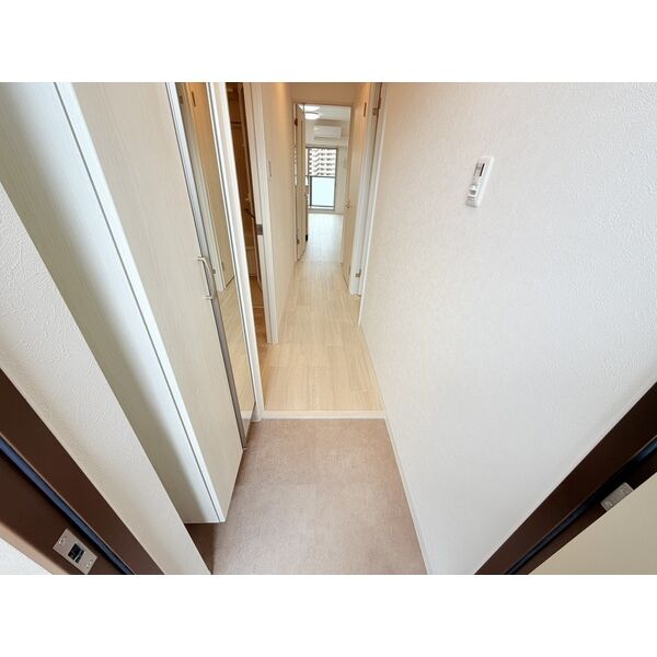 GROOVE豊中レジデンス3階1LDK 玄関の画像