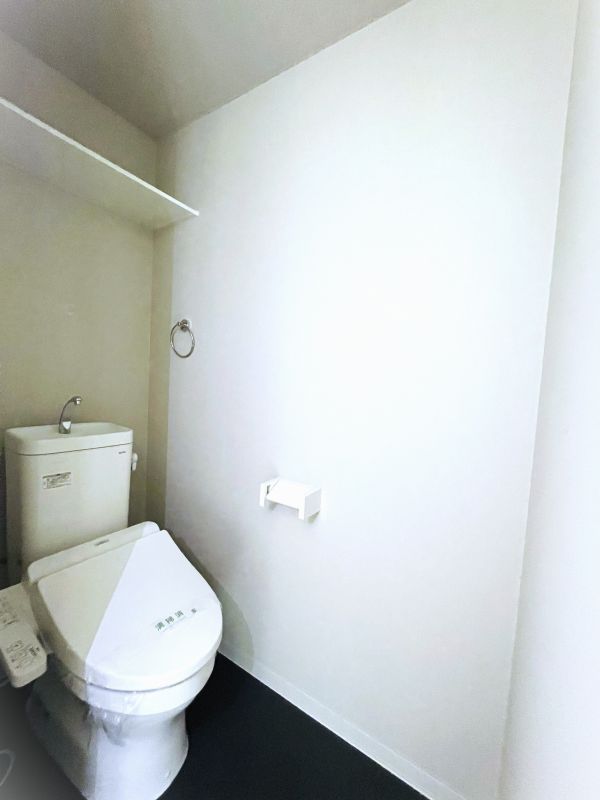 アークティカ小路ン2階1LDK トイレの画像