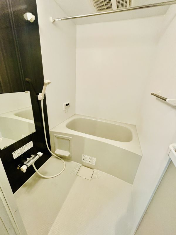 アークティカ小路ン2階1LDK お風呂の画像
