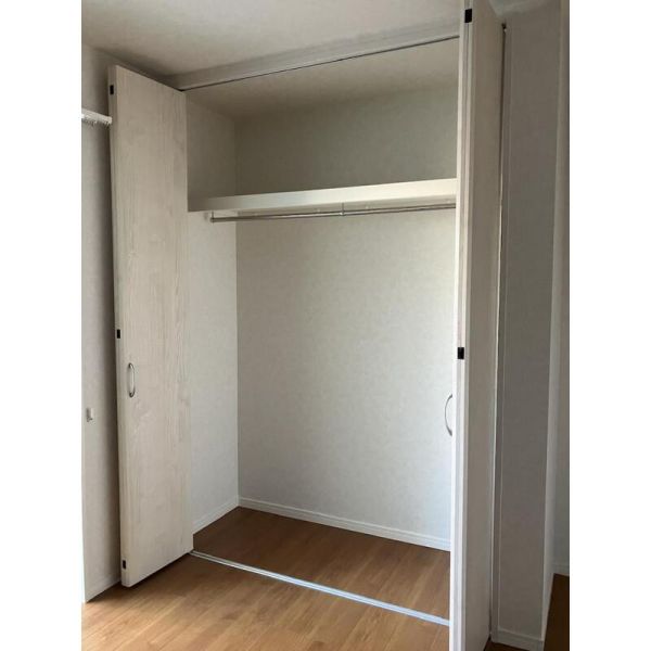 ＡＬＥＧＲＩＡ東花園1階1K 収納の画像