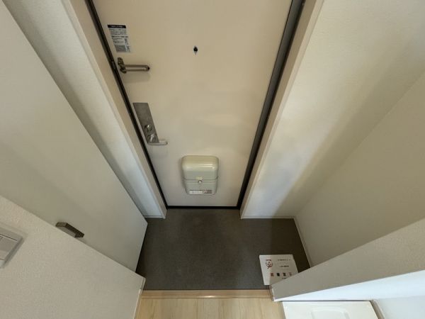 EXハイツ天美2階1K 玄関の画像