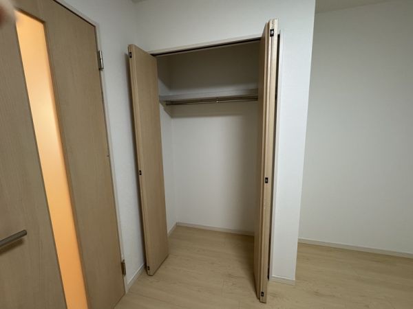 EXハイツ天美2階1K 収納の画像