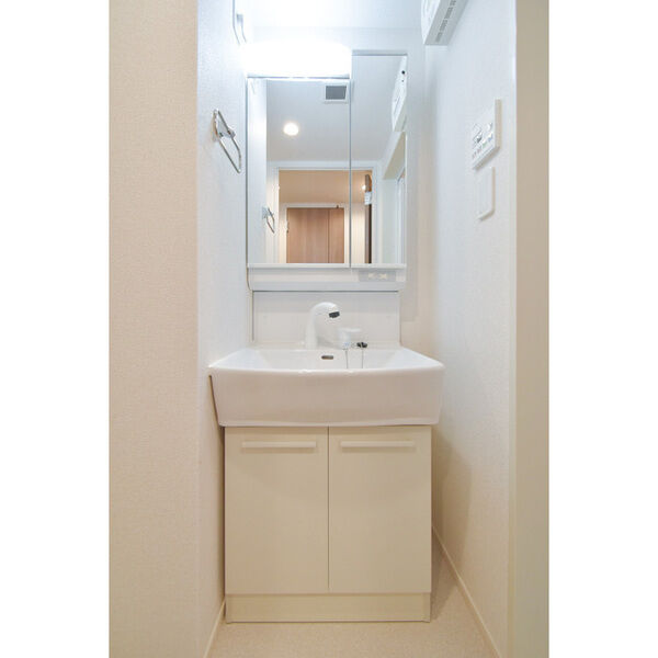 	リアライズ今里南6階1LDK 洗面所の画像