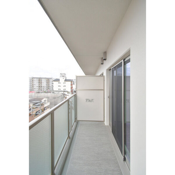 	リアライズ今里南6階1LDK ベランダの画像