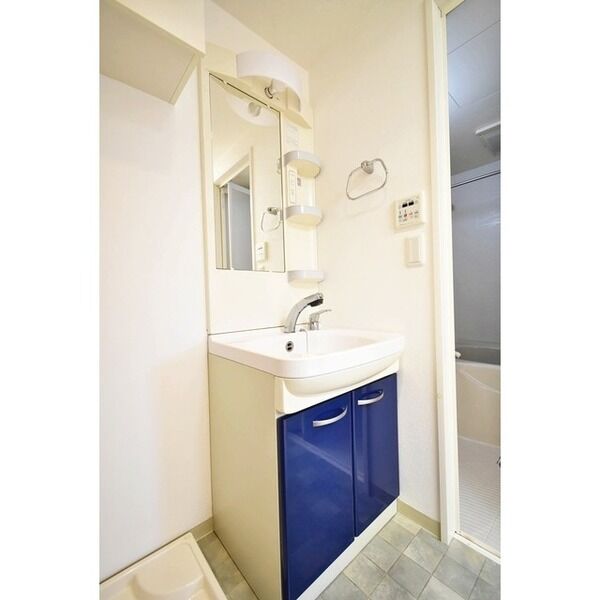 アスリート江坂Ⅱ番館4階1DK 洗面所の画像