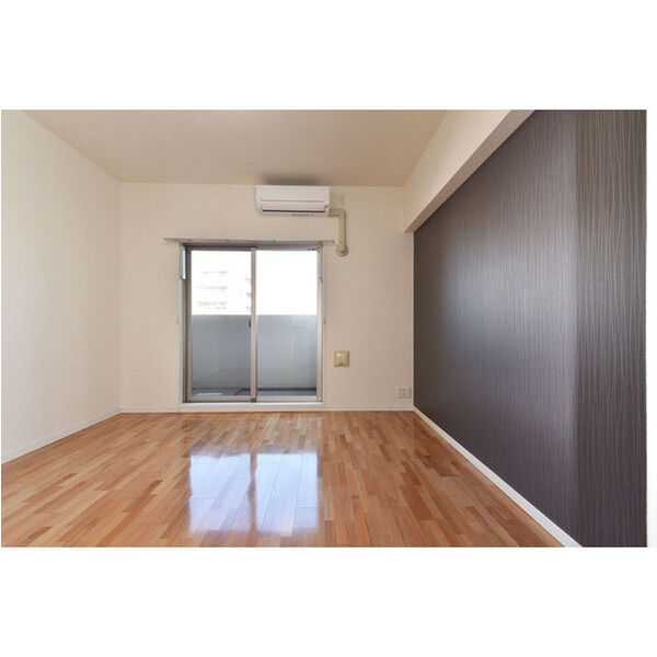 アスリート江坂Ⅱ番館8階1K リビングの画像