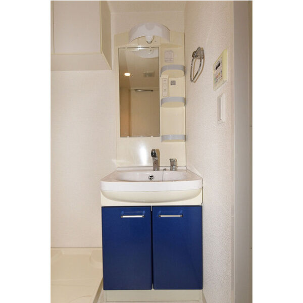 アスリート江坂Ⅱ番館8階1K 洗面所の画像