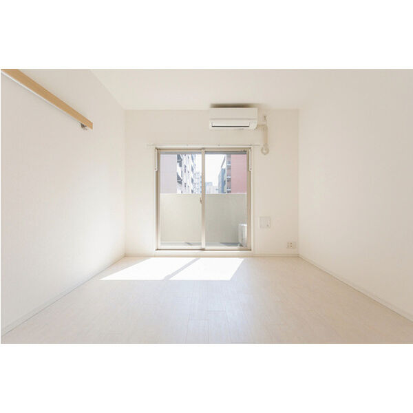 アスリート江坂Ⅱ番館5階1K リビングの画像