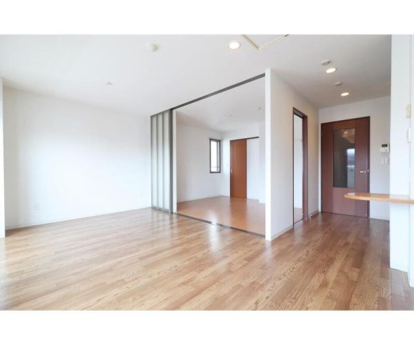 ジョイ・コート家七Ｄ棟7階1LDK リビングの画像