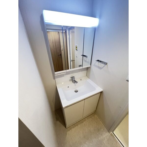 スプランディッド天王寺SOUTH2階1LDK 洗面所の画像