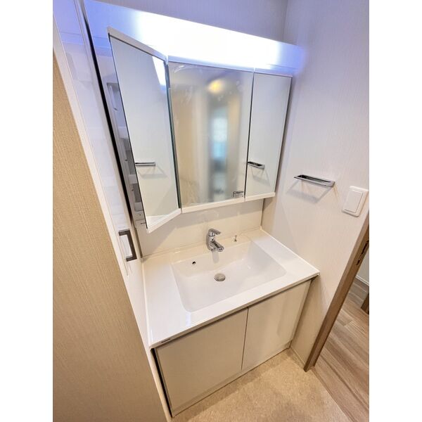 スプランディッド天王寺SOUTH2階2LDK 洗面所の画像