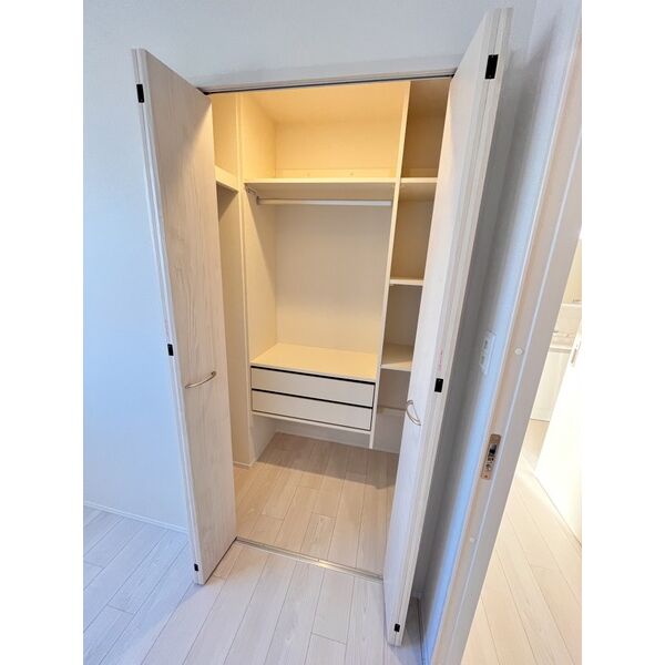 スプランディッド天王寺SOUTH5階2LDK 収納の画像