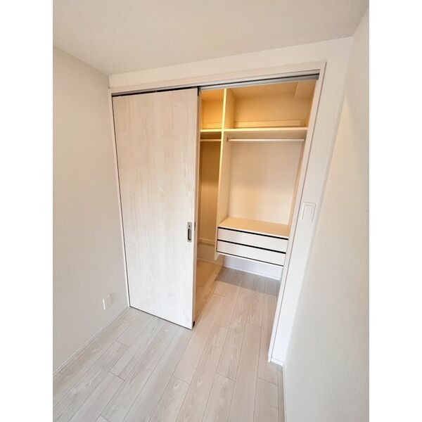 スプランディッド天王寺SOUTH5階1LDK 収納の画像