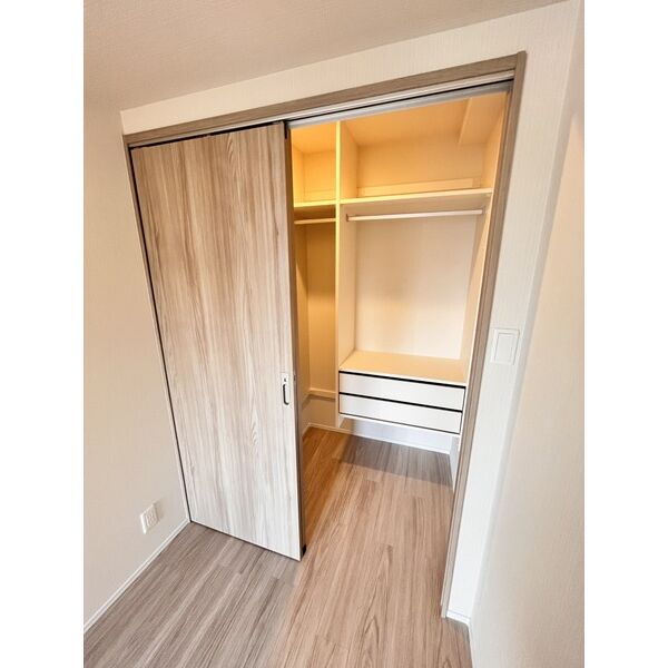 スプランディッド天王寺SOUTH6階1LDK 収納の画像