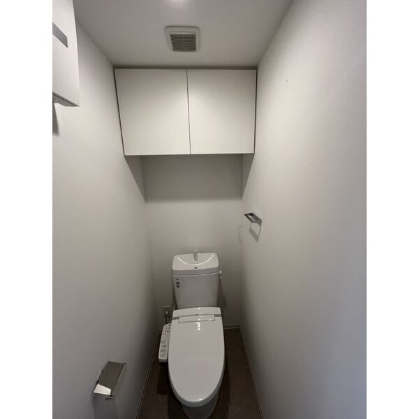 ルフォンプログレ南森町9階2LDK トイレの画像