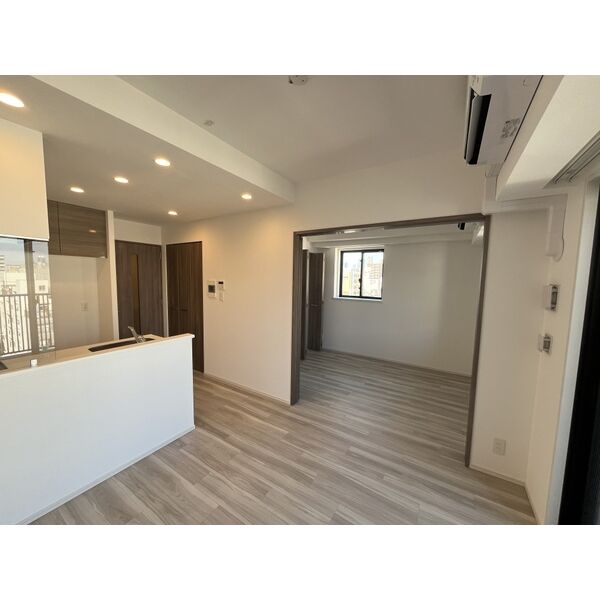 ルフォンプログレ南森町9階1LDK リビングの画像