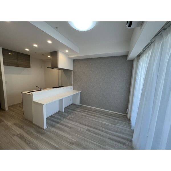 ルフォンプログレ南森町3階1LDK リビングの画像